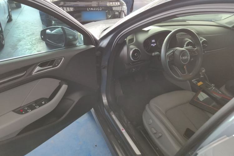 Used Audi A3 2019 Limousine 35 TFSI Fashion Edition China VI Emission Standard Driver Seat