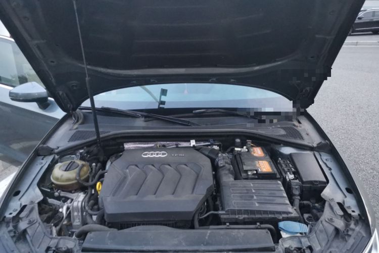 Used Audi A3 2019 Limousine 40 TFSI Sport Version China V Emission Standard Engine Bay