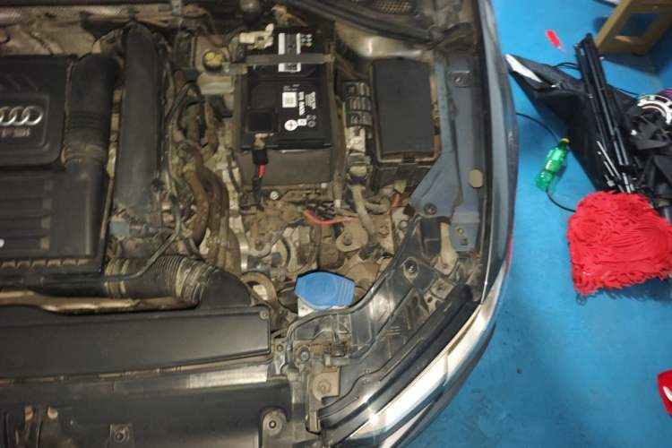 Used Audi A3 2019 Sportback 35 TFSI Ambition China VI Engine Bay Left