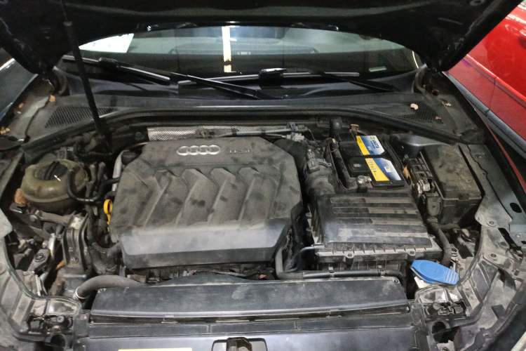 Used Audi A3 2019 Limousine 40 TFSI Sport Version China V Emission Standard Engine Bay