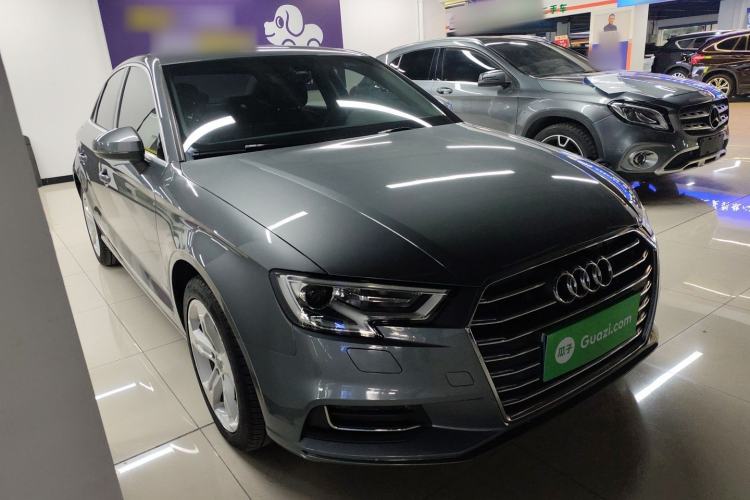 Used Audi A3 2019 Limousine 35 TFSI Ambition China VI Front Right 45 Deg
