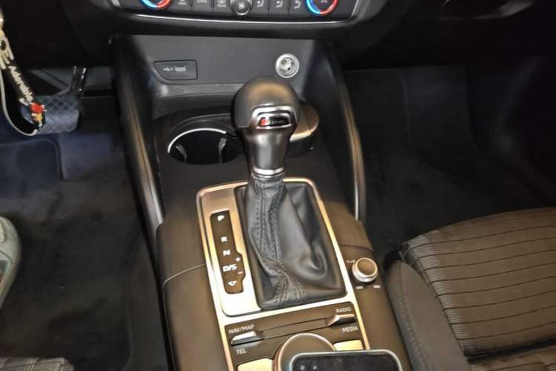 Used Audi A3 2019 Limousine 40 TFSI Sport Version China V Emission Standard Gear Lever