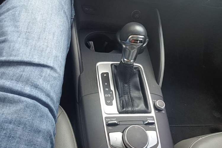 Used Audi A3 2019 Sportback 35 TFSI Fashion Edition China V Gear Lever