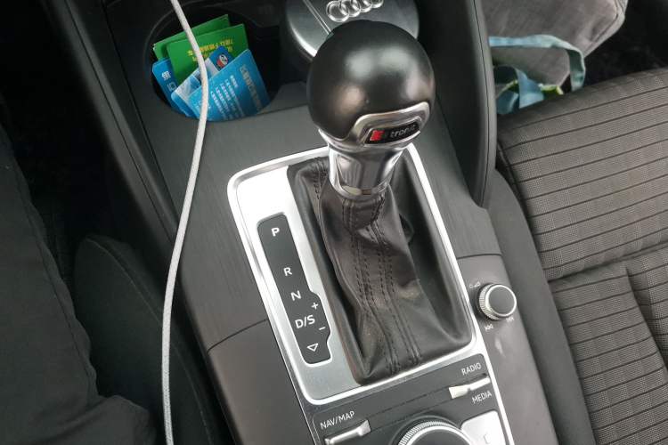 Used Audi A3 2019 Limousine 40 TFSI Sport Version China V Emission Standard Gear Lever