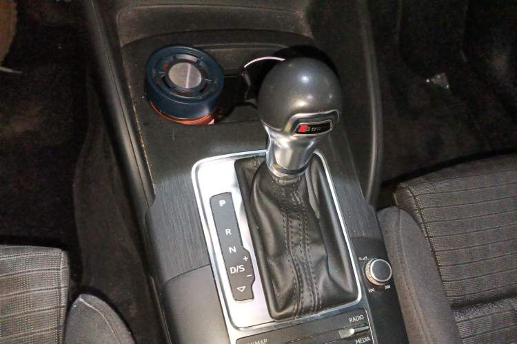 Used Audi A3 2019 Limousine 40 TFSI Sport Version China V Emission Standard Gear Lever