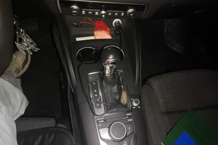 Used Audi A3 2019 Sportback 40 TFSI Sporty Version China V Gear Lever