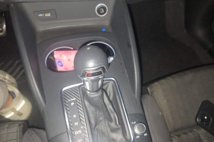 Used Audi A3 2019 Limousine 40 TFSI Sporty Version China VI Gear Lever