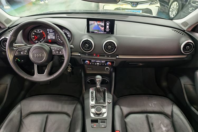 Used Audi A3 2019 Limousine 35 TFSI Style Edition China VI Emission Standard Interior 1