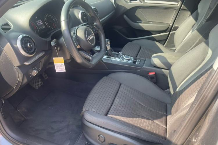 Used Audi A3 2019 Limousine 40 TFSI Sport Version China V Emission Standard Interior 3