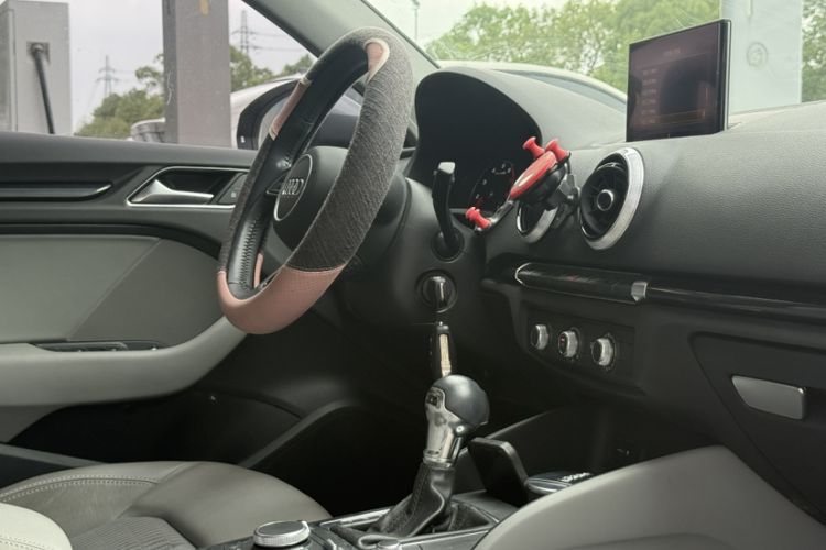 Used Audi A3 2019 Sportback 35 TFSI Fashion Edition China V Interior 4