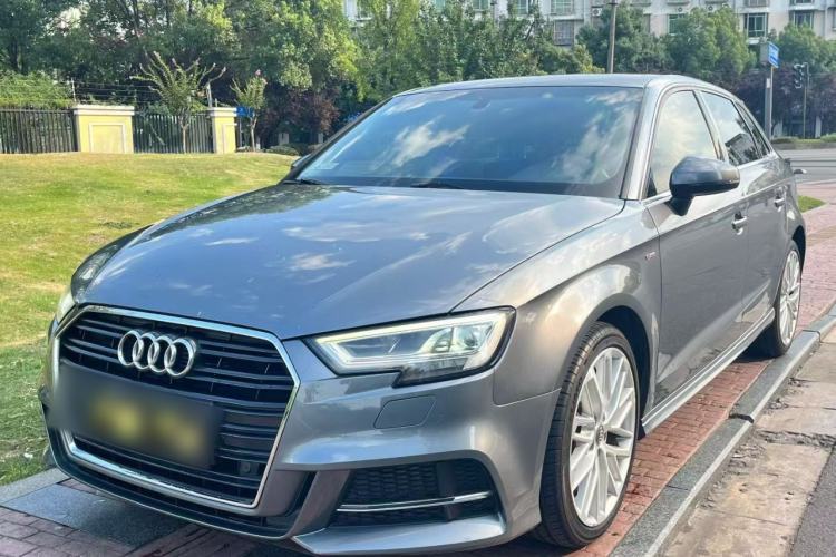 Used Audi A3 2019 Sportback 35 TFSI Fashion Edition China V Guazi used car, China used car export, Used car for sale, Used  cars, Cheapest cars for sale