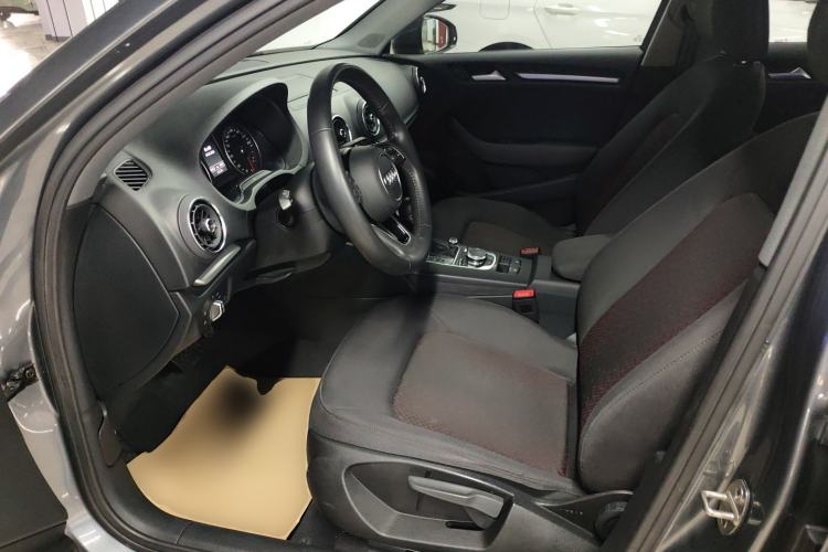 Used Audi A3 2019 Limousine 35 TFSI Ambition China VI Left Front Seat