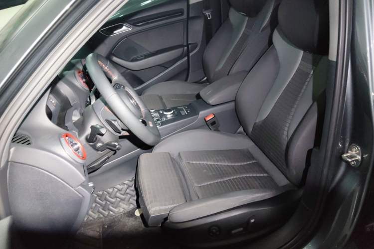 Used Audi A3 2019 Limousine 40 TFSI Sport Version China V Emission Standard Left Front Seat