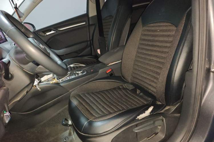 Used Audi A3 2019 Sportback 35 TFSI Ambition China VI Left Front Seat