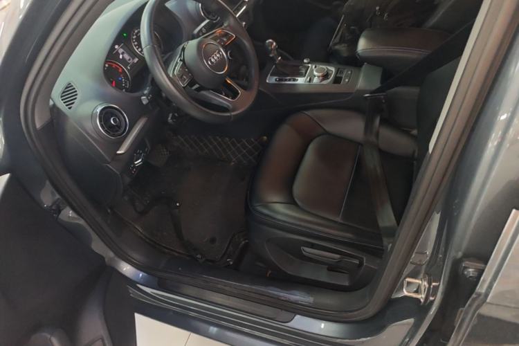 Used Audi A3 2019 Limousine 35 TFSI Ambition China V Left Front Seat
