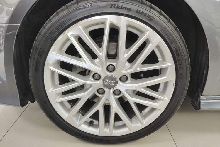 Used Audi A3 2019 Sportback 35 TFSI Fashion Edition China V Left Front Wheel Hub