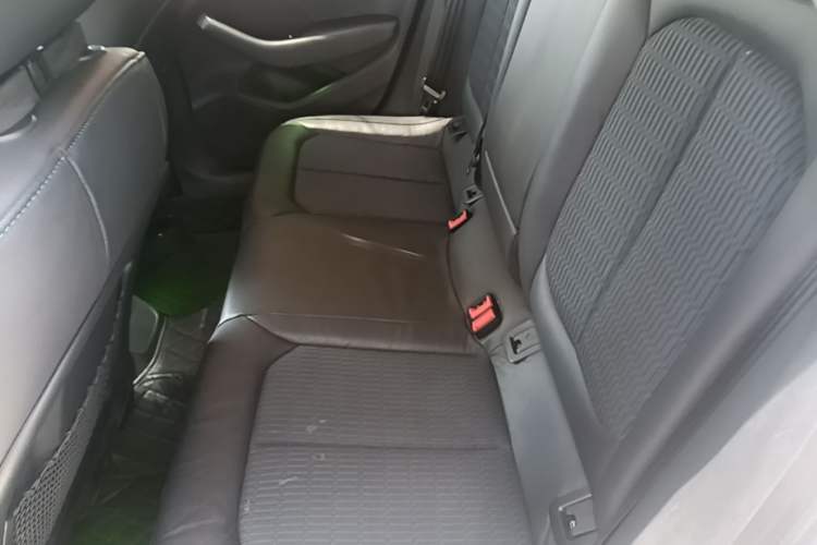 Used Audi A3 2019 Limousine 35 TFSI Fashion Edition China VI Emission Standard Left Rear Seat