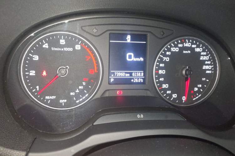 Used Audi A3 2019 Limousine 40 TFSI Sporty Version China VI Odometer Close Up