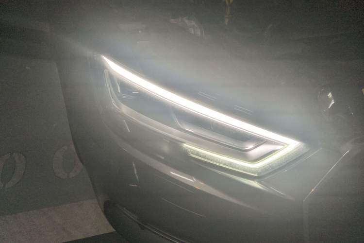 Used Audi A3 2019 Limousine 40 TFSI Sport Version China V Emission Standard Right Front Headlight