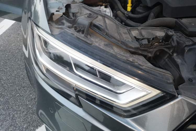 Used Audi A3 2019 Limousine 40 TFSI Sport Version China V Emission Standard Right Front Headlight