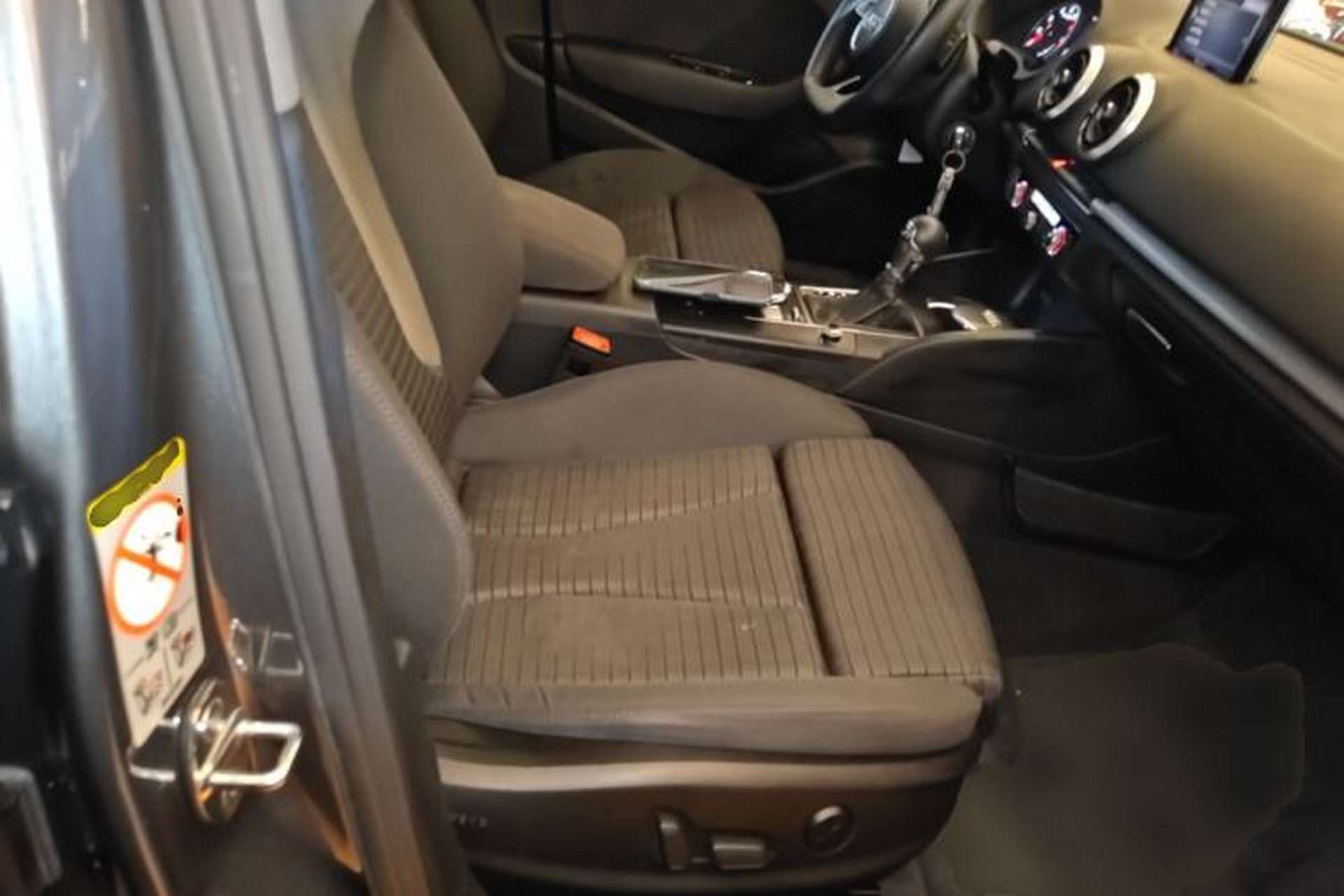 Used Audi A3 2019 Limousine 40 TFSI Sport Version China V Emission Standard Right Front Seat