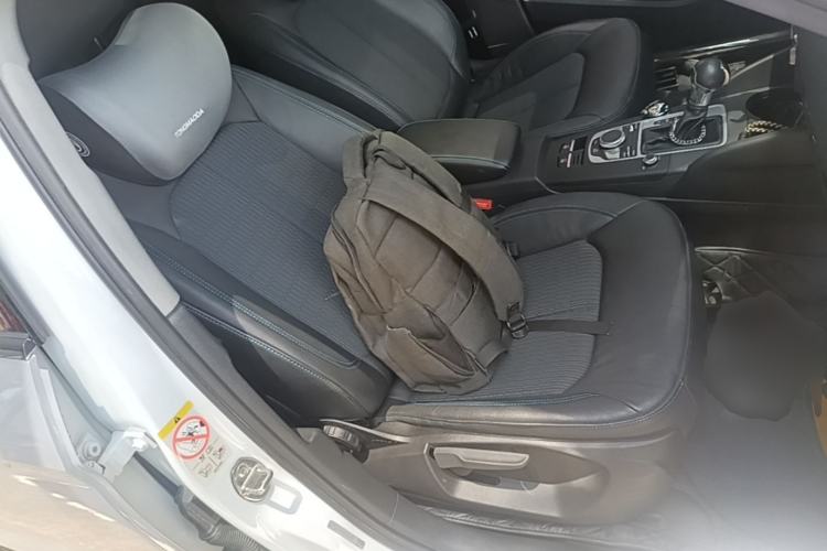 Used Audi A3 2019 Limousine 35 TFSI Fashion Edition China VI Emission Standard Right Front Seat