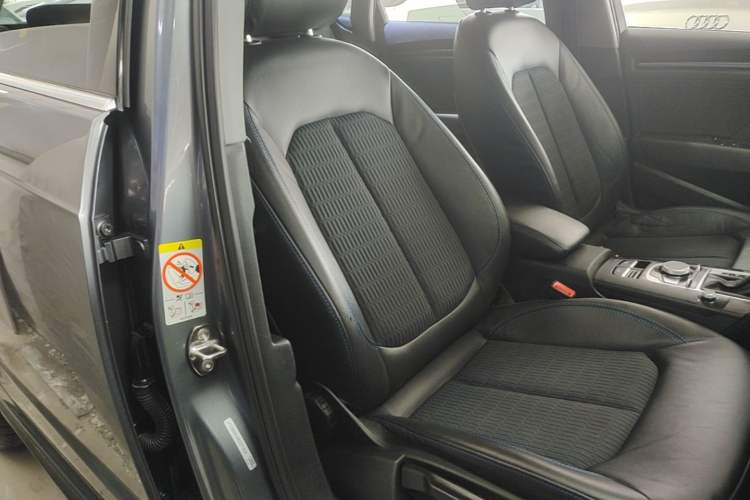Used Audi A3 2019 Sportback 35 TFSI Fashion Edition China V Right Front Seat