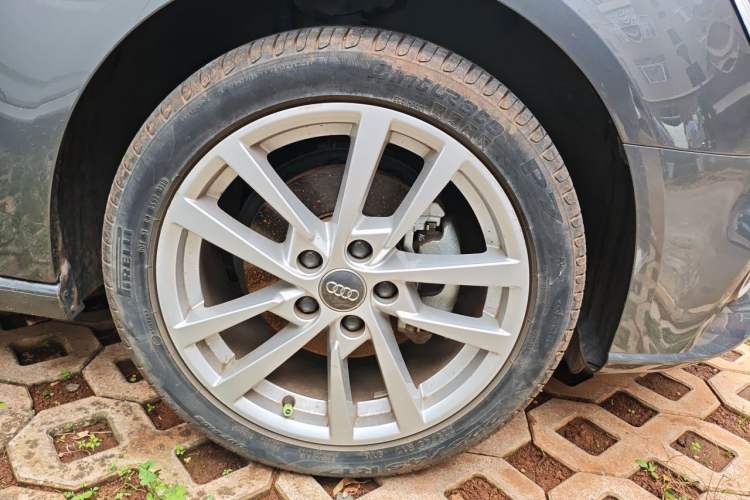 Used Audi A3 2019 Sportback 35 TFSI Ambition China V Right Front Wheel Hub