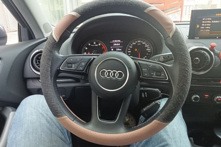 Used Audi A3 2019 Sportback 35 TFSI Fashion Edition China V Steering Wheel