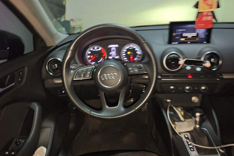Used Audi A3 2019 Sportback 35 TFSI Ambition China VI Steering Wheel