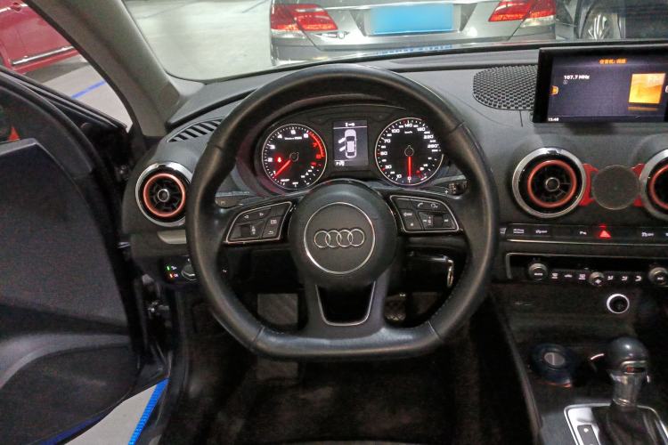 Used Audi A3 2019 Limousine 40 TFSI Sport Version China V Emission Standard Steering Wheel