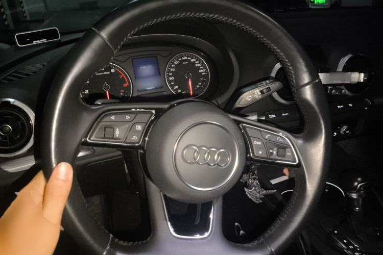 Used Audi A3 2019 Sportback 40 TFSI Sporty Version China V Steering Wheel