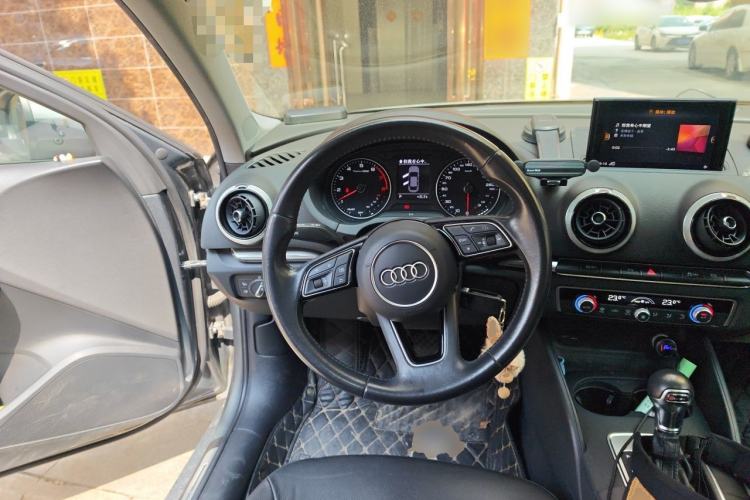 Used Audi A3 2019 Limousine 35 TFSI Style Version China V Emission Standard Steering Wheel