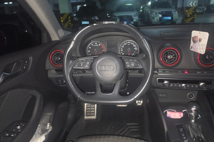 Used Audi A3 2019 Limousine 40 TFSI Sporty Version China VI Steering Wheel