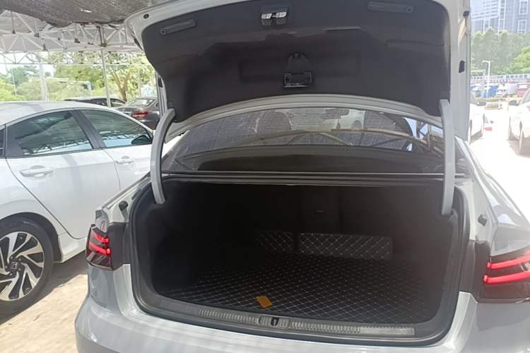 Used Audi A3 2019 Limousine 35 TFSI Fashion Edition China VI Emission Standard Trunk