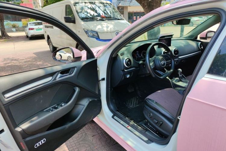 Used Audi A3 2019 Sportback 35 TFSI Sporty Version China VI Driver Seat