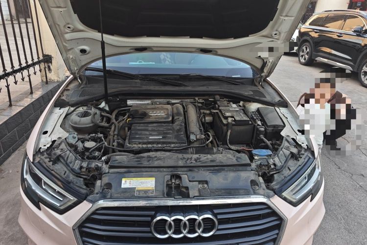 Used Audi A3 2019 Sportback 35 TFSI Sporty Version China VI Engine Bay