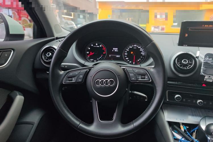 Used Audi A3 2019 Limousine 35 TFSI Fashion Edition China V standard Steering Wheel