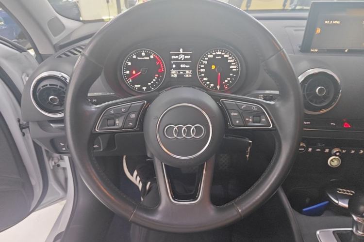 Used Audi A3 2019 Limousine 35 TFSI Fashion Edition China V standard Steering Wheel