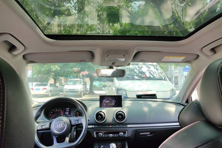 Used Audi A3 2019 Sportback 35 TFSI Sporty Version China VI Headliner