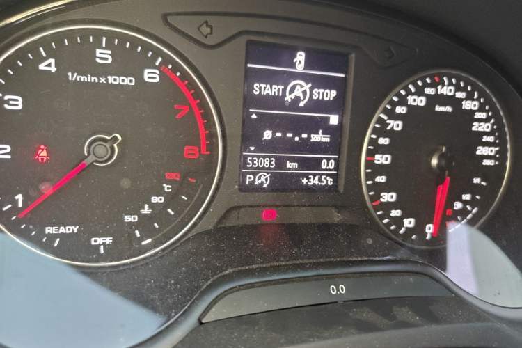 Used Audi A3 2019 Sportback 35 TFSI Sporty Version China VI Odometer Close Up