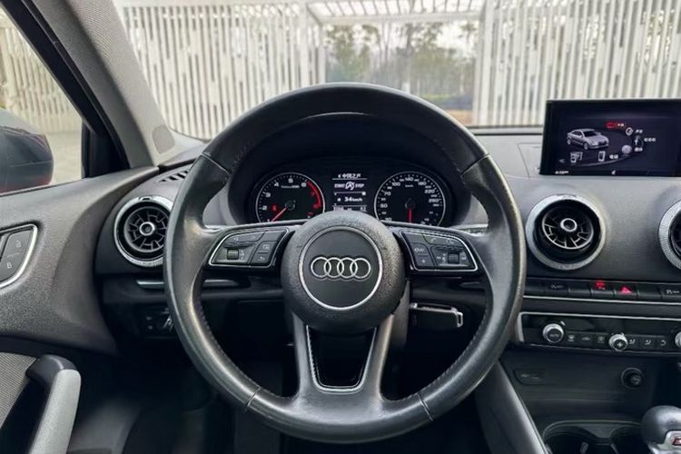 Used Audi A3 2019 Limousine 35 TFSI Fashion Edition China V standard Interior 2
