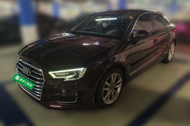 Używany Audi A3 2019 Limousine 35 TFSI Ambition China V