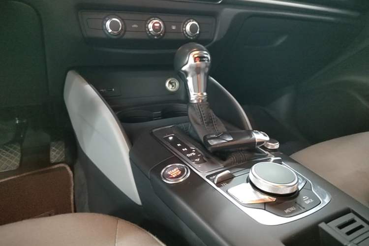 Used Audi A3 2019 Sportback 35 TFSI Ambition China V Gear Lever