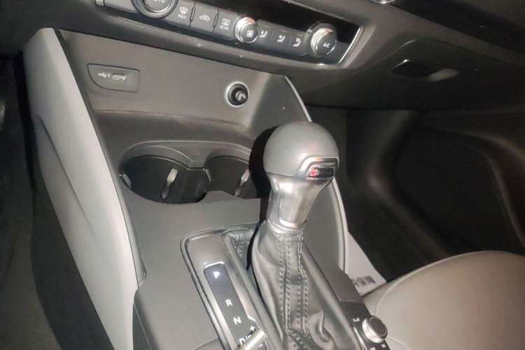 Used Audi A3 2019 Sportback 35 TFSI Fashion Edition China V Gear Lever