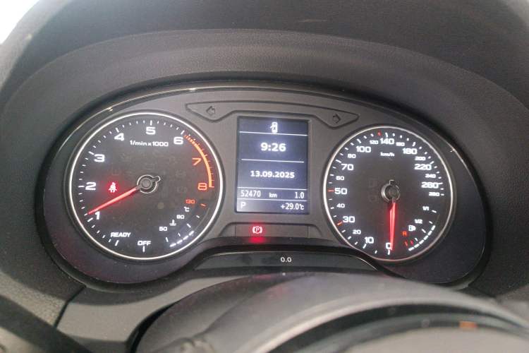 Used Audi A3 2019 Limousine 35 TFSI Fashion Edition China VI Emission Standard Instrument Cluster