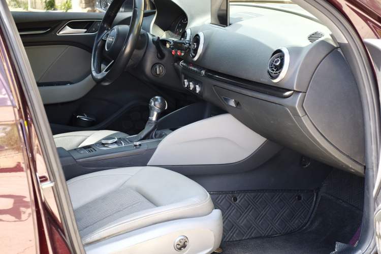 Used Audi A3 2019 Limousine 35 TFSI Fashion Edition China V standard Interior 1