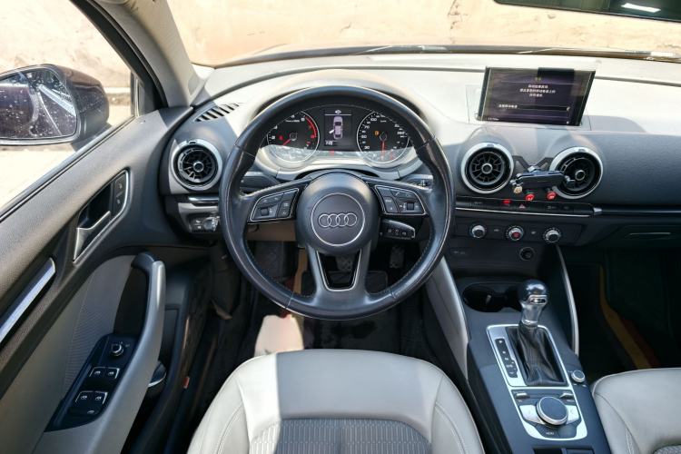 Used Audi A3 2019 Limousine 35 TFSI Fashion Edition China V standard Interior 6