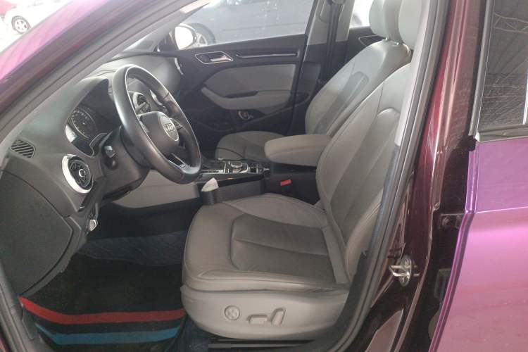Used Audi A3 2019 Limousine 35 TFSI Fashion Edition China VI Emission Standard Left Front Seat