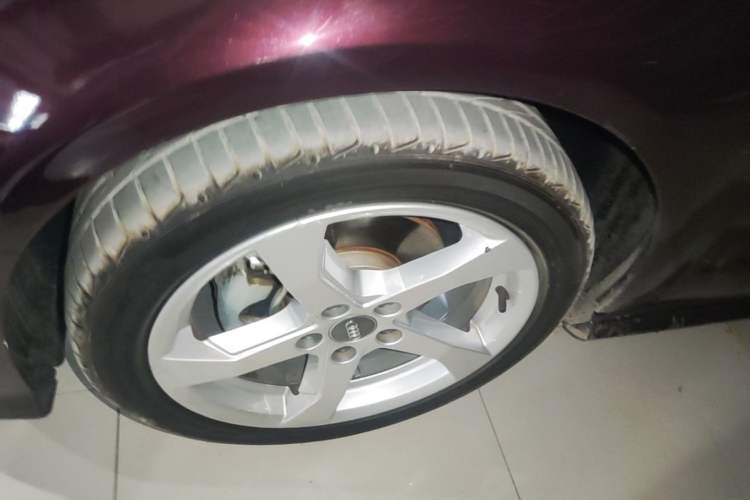 Used Audi A3 2019 Sportback 35 TFSI Fashion Edition China V Left Front Wheel Hub
